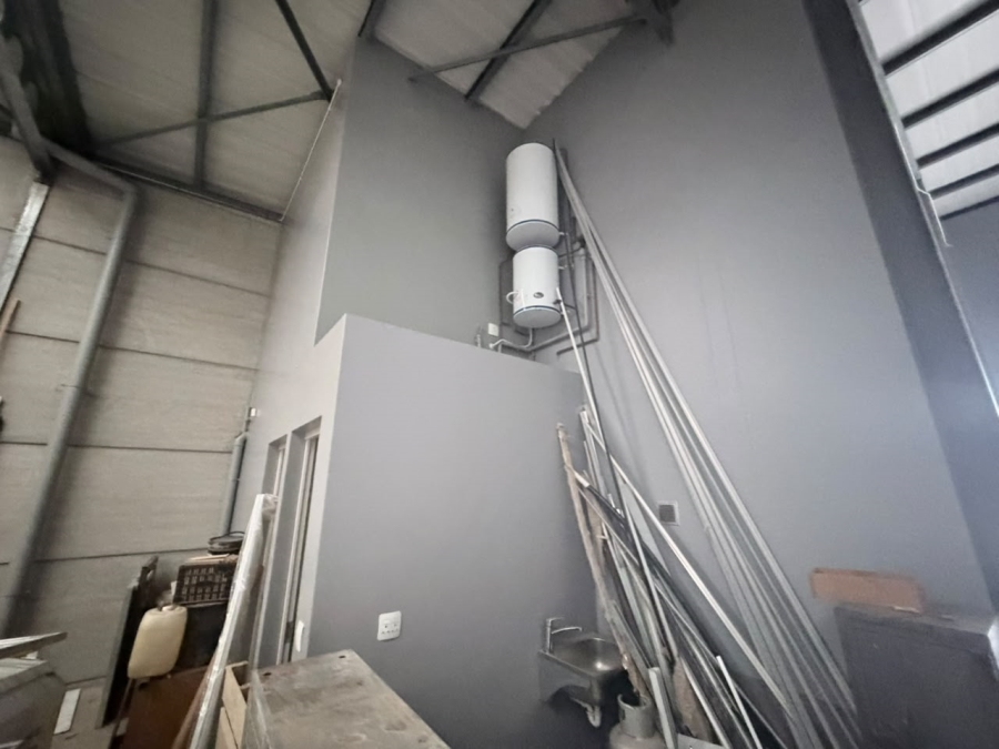 To Let Commercial Property for Rent in Brackenfell Industrial Western Cape